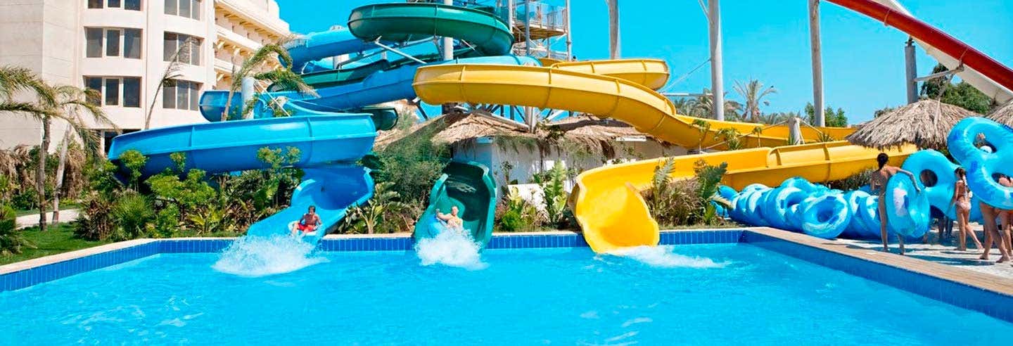 Escursione al Sindbad Aqua Park