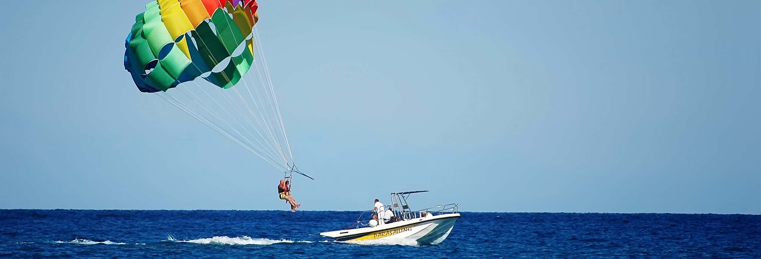 Parasailing a Hurghada