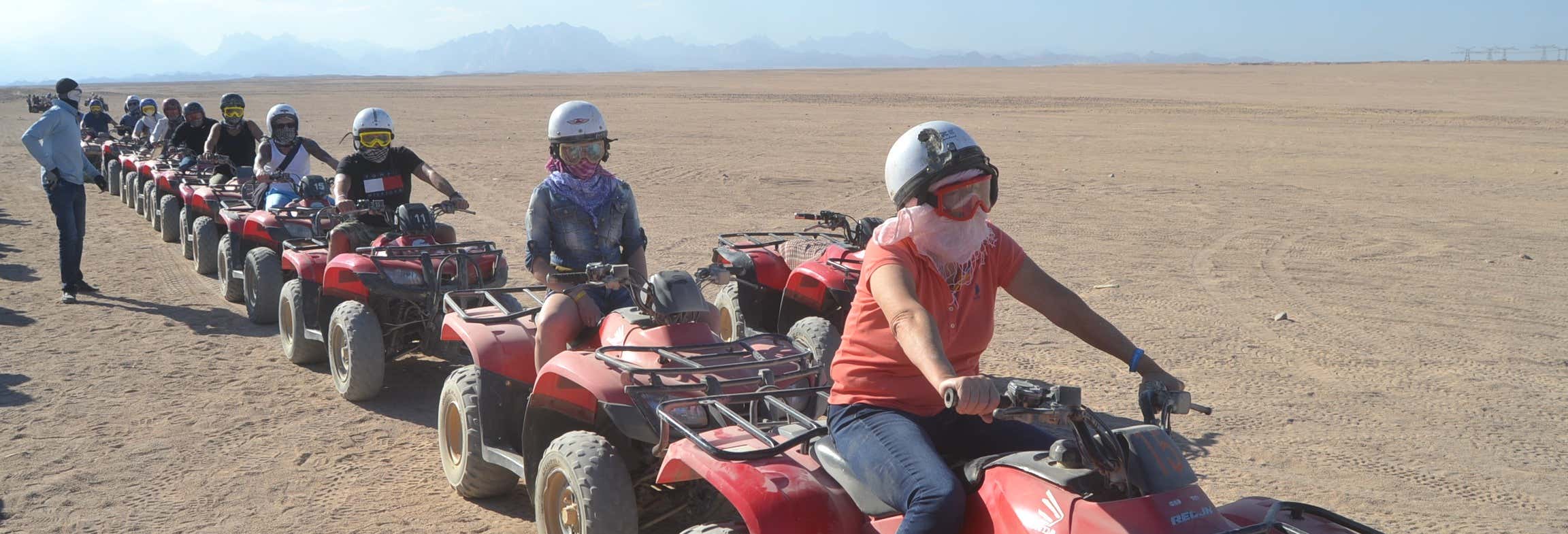 Tour in quad nel deserto, giro in cammello e cena beduina