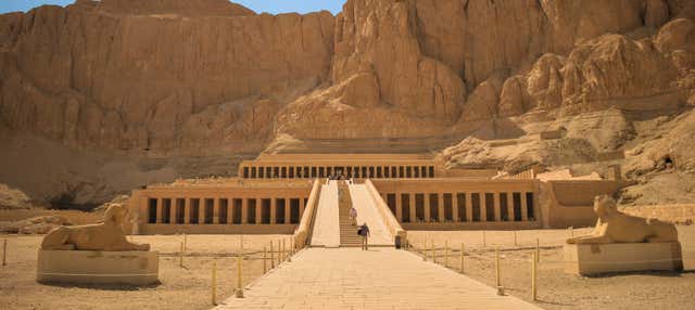 Valle dei Re e delle Regine, Colossi e Hatshepsut