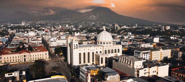 Spiaggia di El Tunco, Parco Nazionale El Boquerón e San Salvador