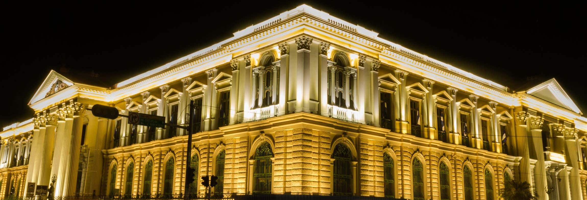 Tour serale di San Salvador