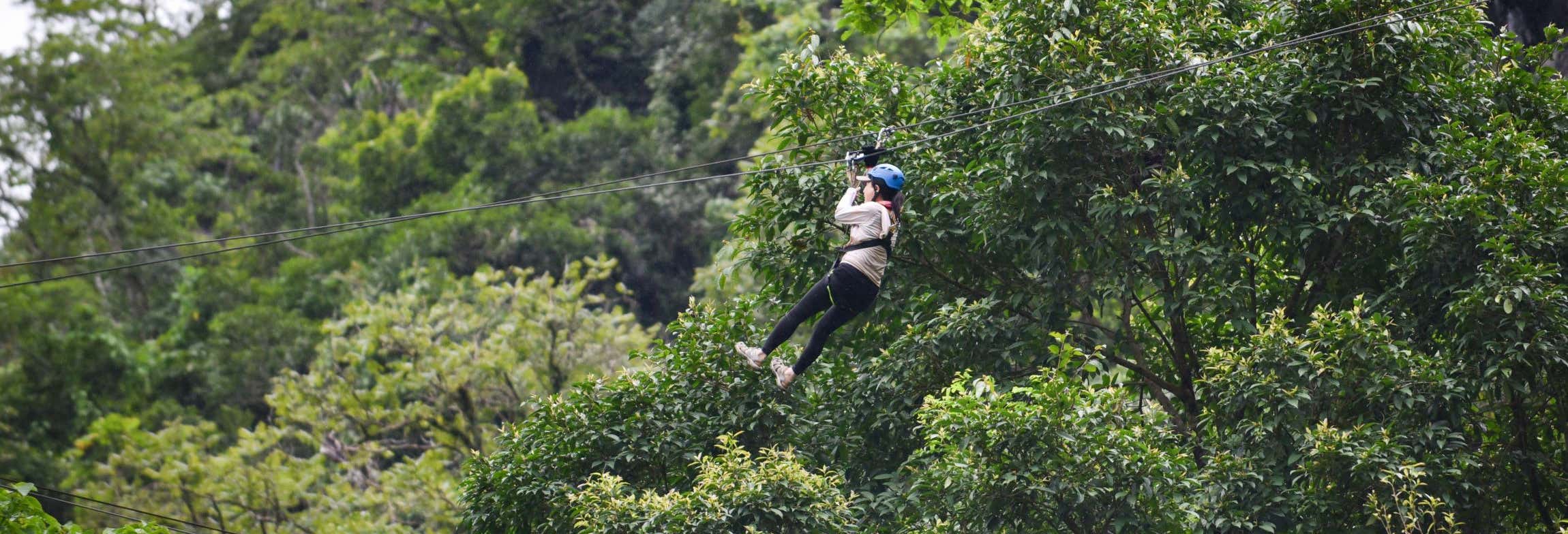 Zip line a Santa Ana