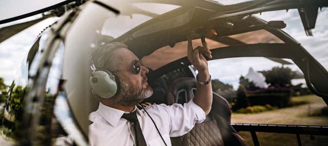 Giro in elicotttero ad Abu Dhabi