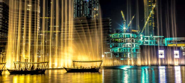 Paseo en barco por la Fuente de Dubái