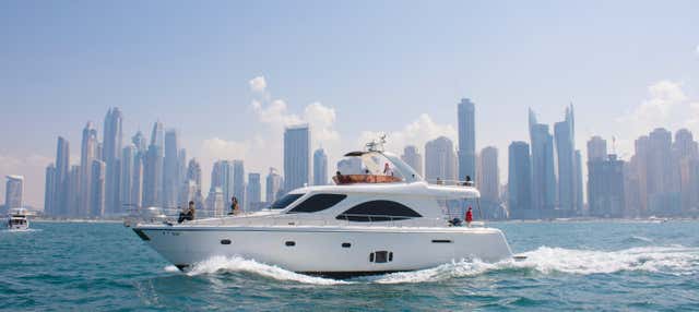 Giro in yacht a Dubai