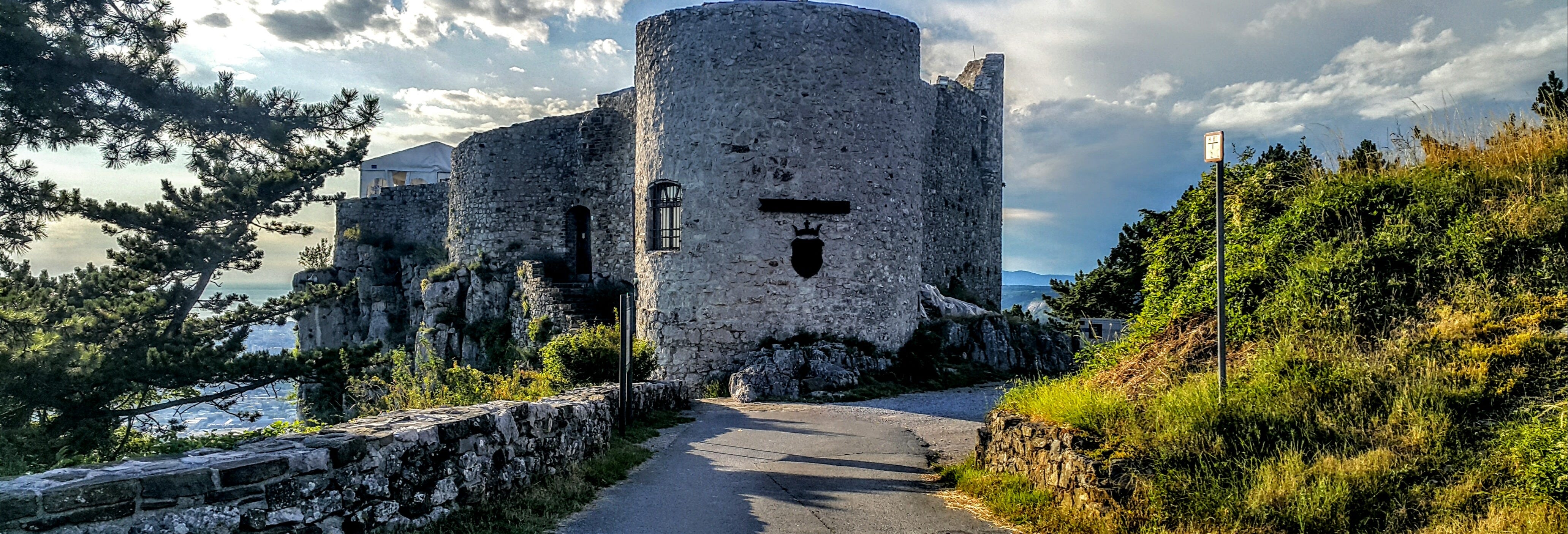 Socerb, Hrastovlje & Marezige Day Trip