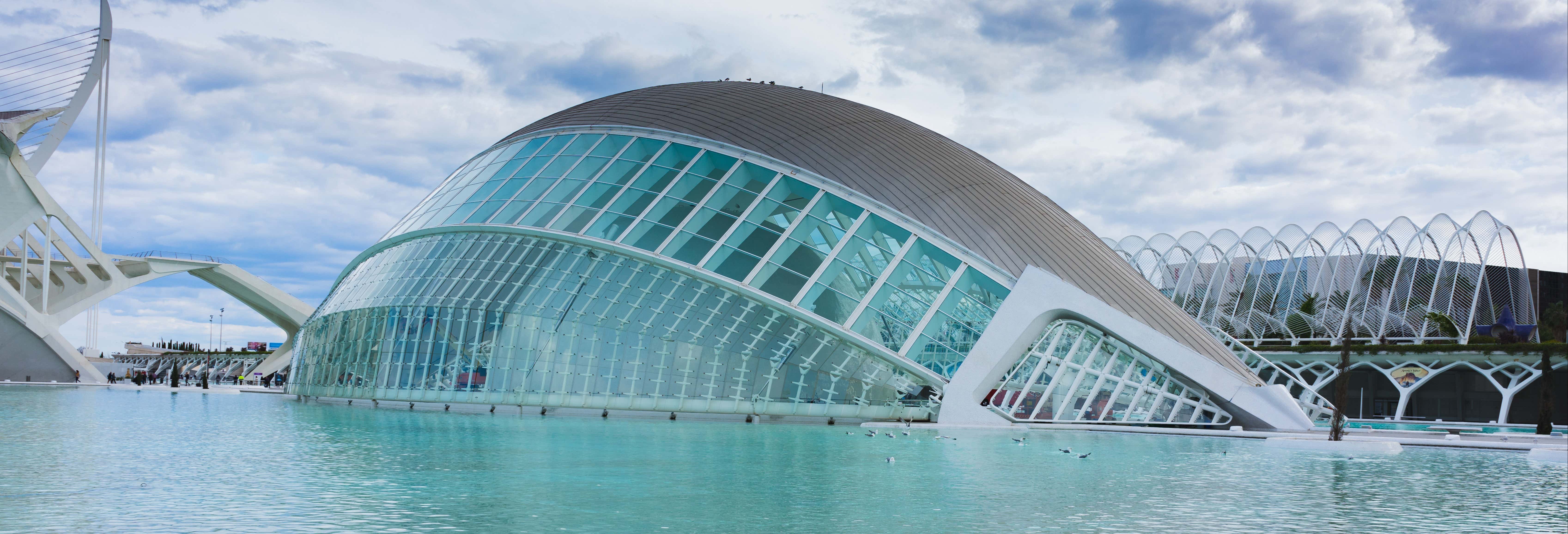 Day Trip to Valencia + Oceanogràfic & Hemisfèric