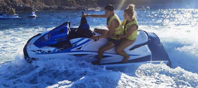 Tour della grotta di Jack Sparrow in moto d'acqua da Alcudia