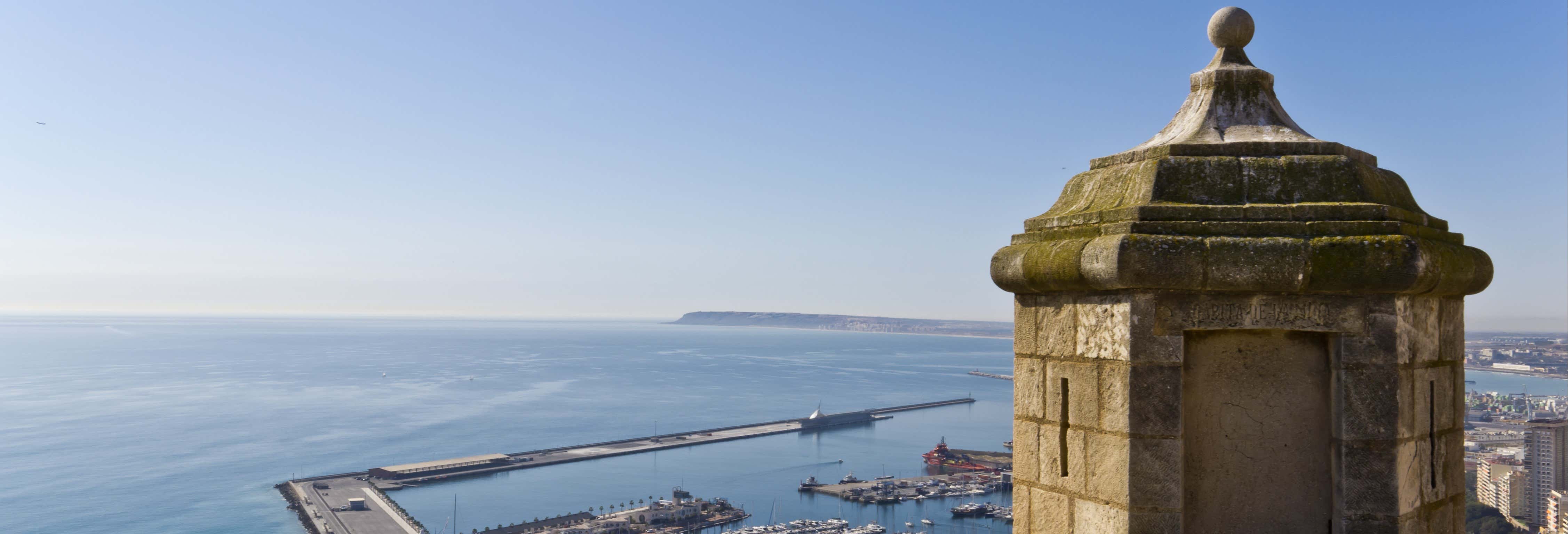 Degustazione di vini nel castello di Santa Bárbara
