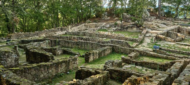 Tour di Santa Mariña de Augas Santas + Castro de Armea