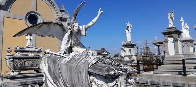 Visita guidata del cimitero La Carriona