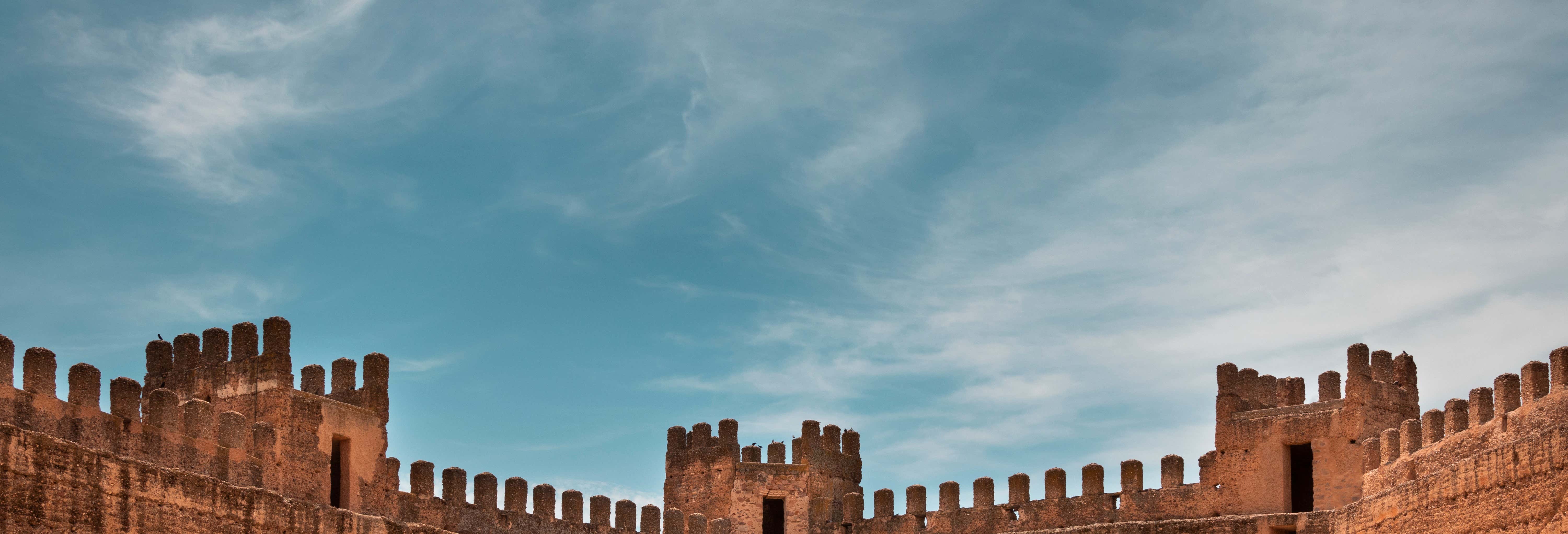 Baños de la Encina Castle Guided Visit