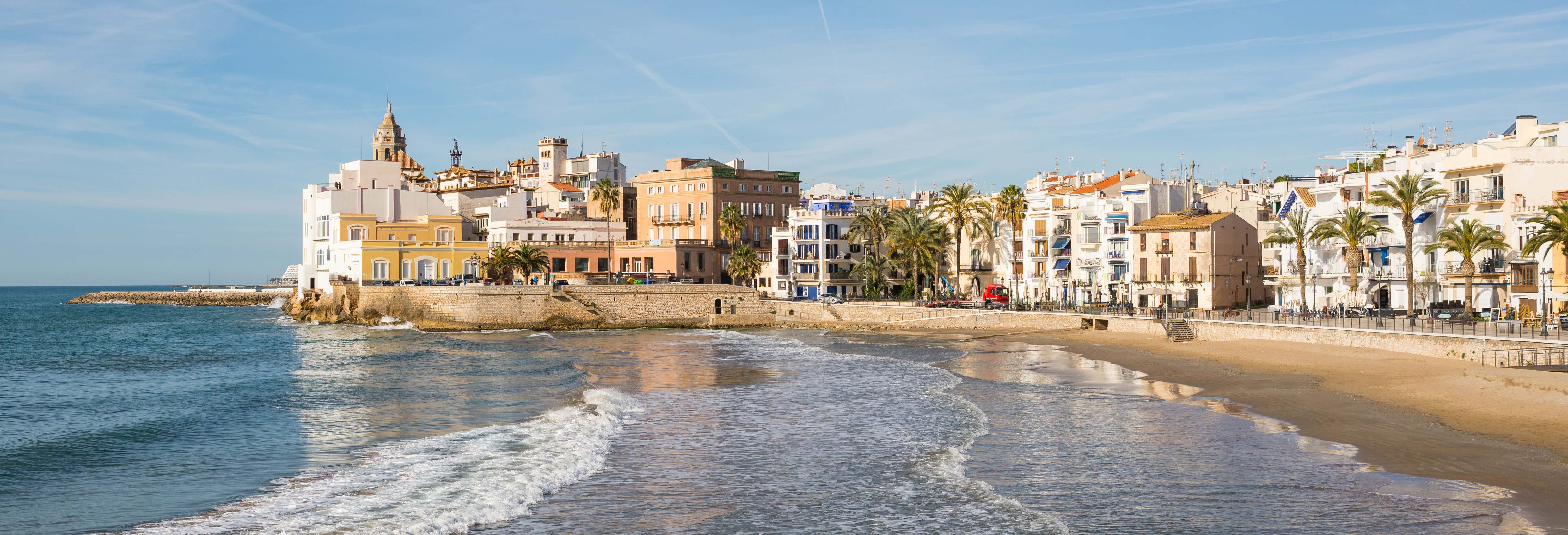 Excursão a Montserrat e Sitges + Visita à vinícola Codorníu