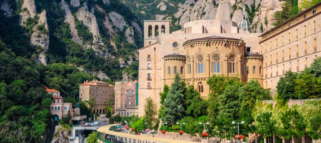 Excursión a Montserrat con tren cremallera