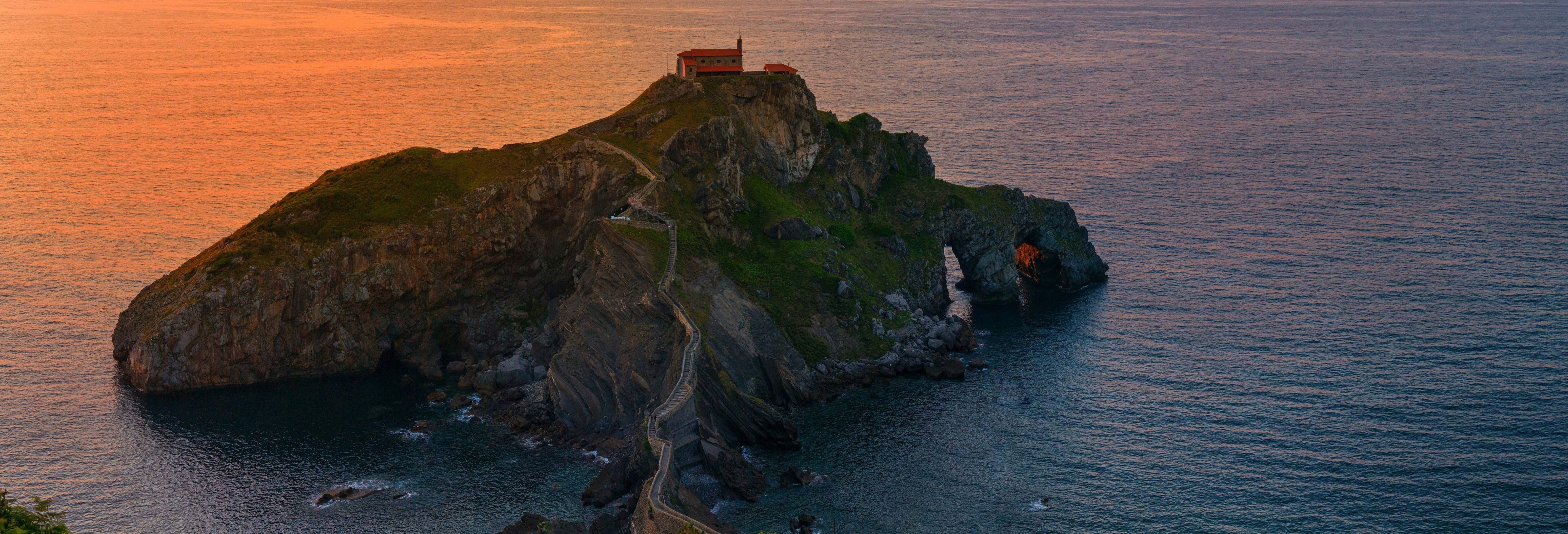 Mirador de Gaztelugatxe y Puente de Vizcaya + Cata de txakoli