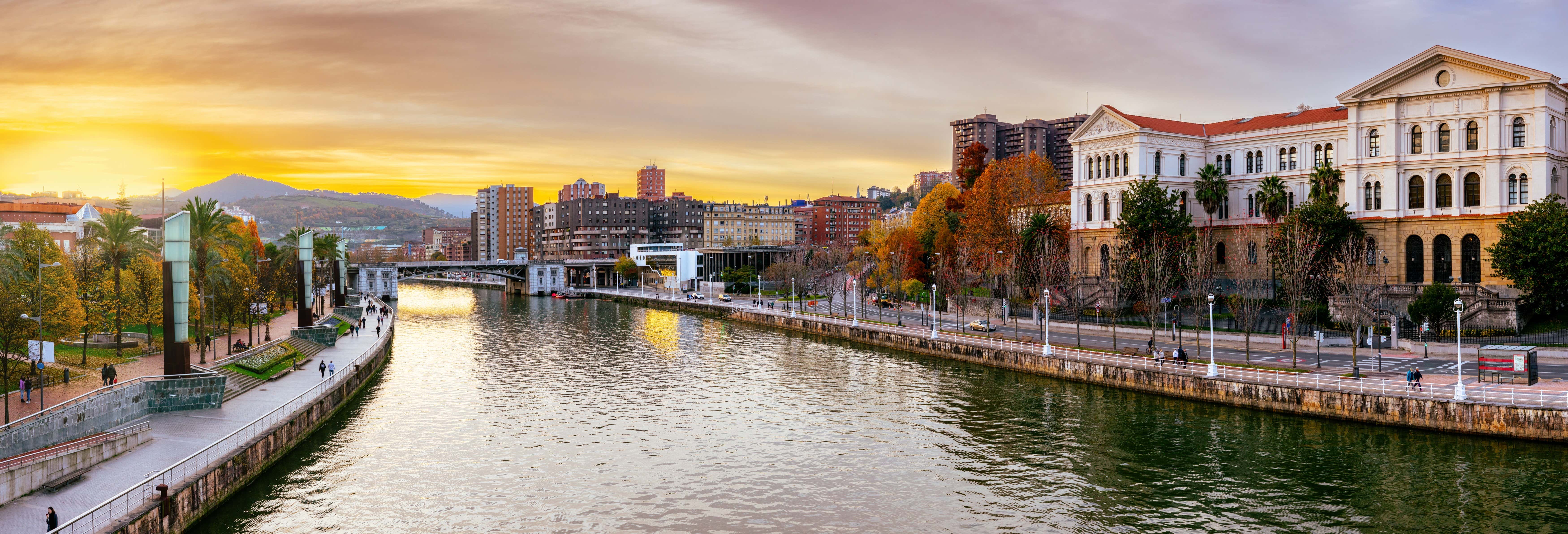 Bilbao & Portugalete Boat Tour