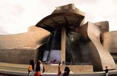 Bilbao Guggenheim Museum Guided Tour
