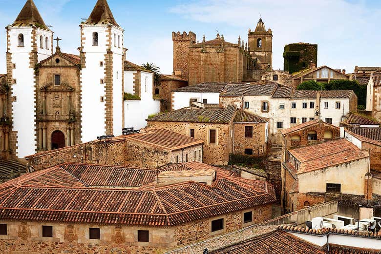 Caceres: A City of 3 Cultures Free Walking Tour