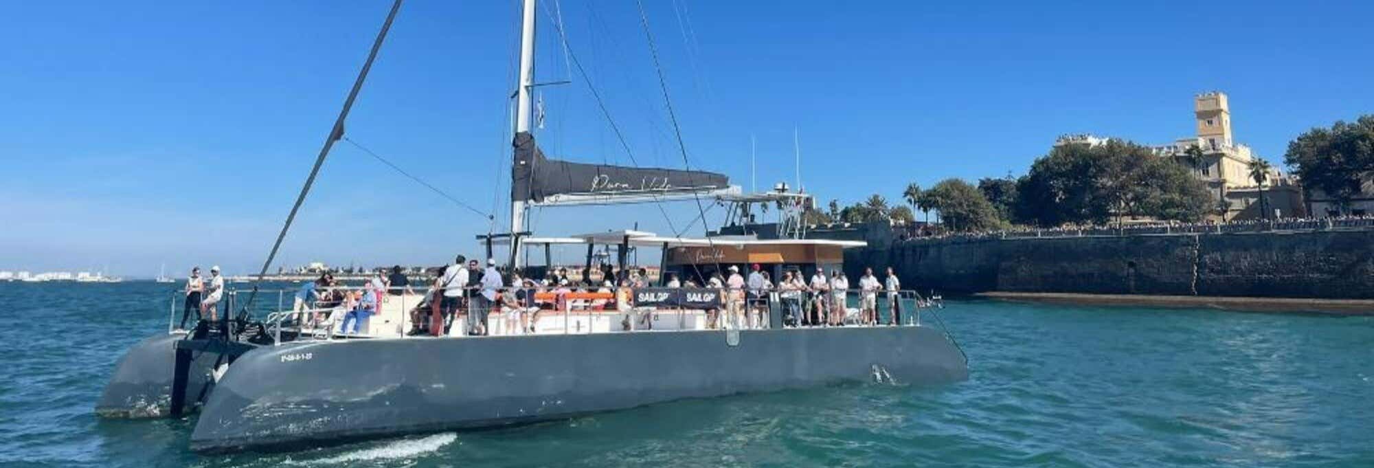 Giro in catamarano nella baia di Cadice