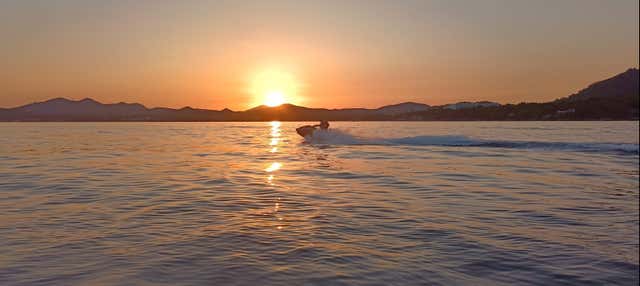 Tour in moto d'acqua al tramonto a Cala Millor