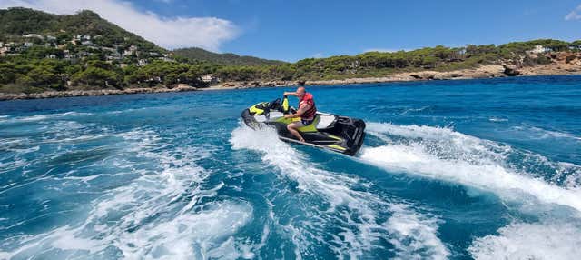 Tour delle grotte di Artà in moto d'acqua