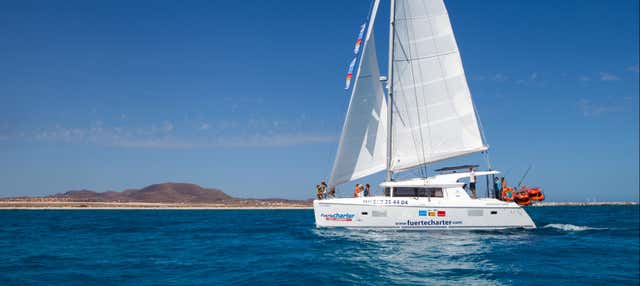 Noleggio di una barca a vela con skipper a Corralejo