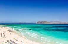 Ferry a la isla de Lobos desde Corralejo + Snorkel