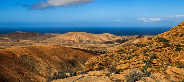 Escursione a La Oliva, a Betancuria e alle dune di Corralejo
