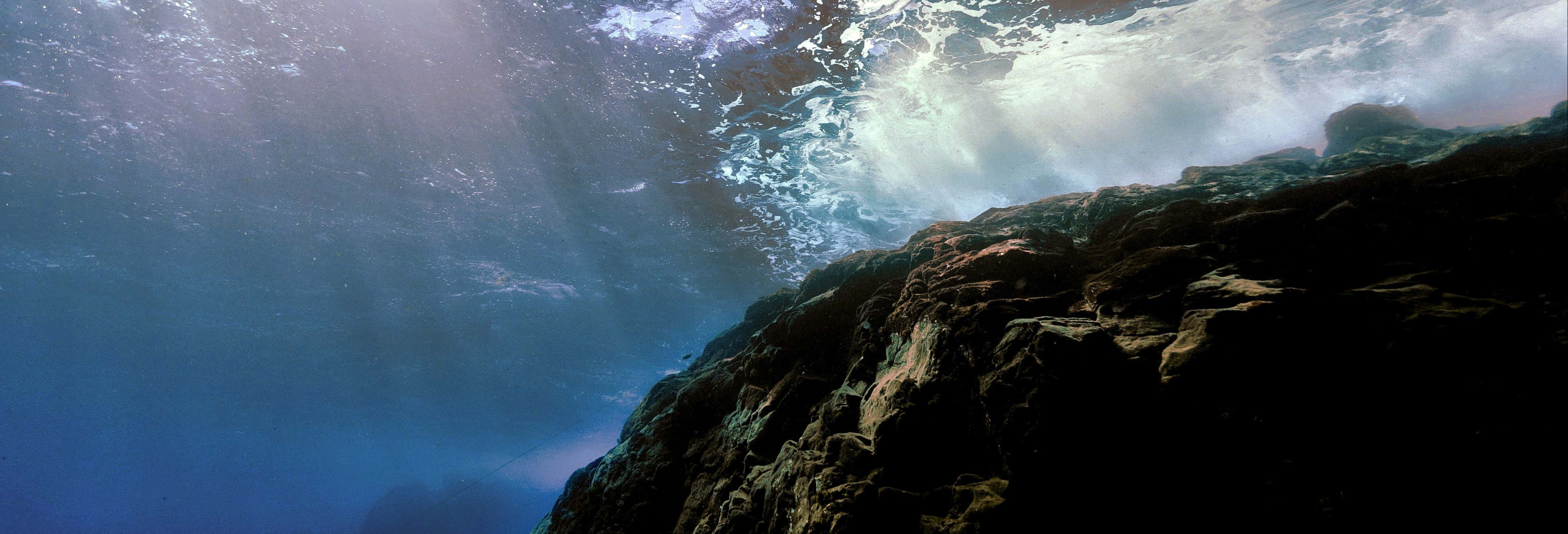 Giro in barca fra le lingue di lava di Costa Adeje + Snorkeling