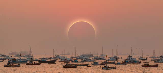 Eclipse solar 2026 en Denia a bordo de un catamarán