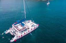 Excursión en catamarán a la isla de Portichol con paella