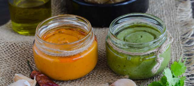 Laboratorio di salse mojo canarie nelle cantine Monje