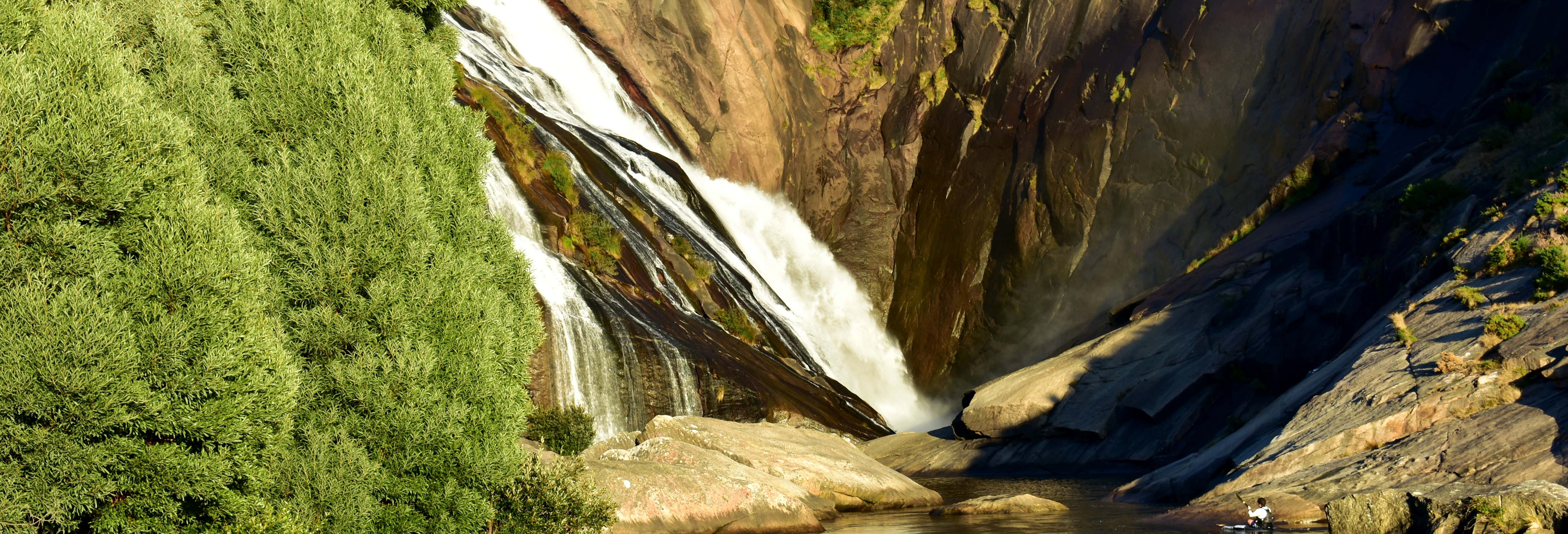 Ézaro Waterfall Kayak Tour