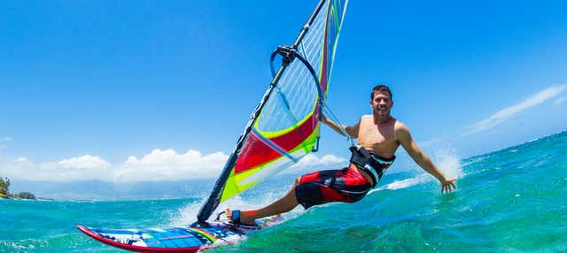 Corso di windsurf a Fornells