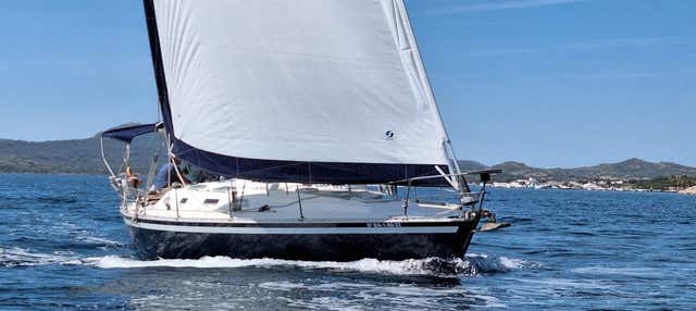 Minorca in barca a vela, tour di un giorno intero