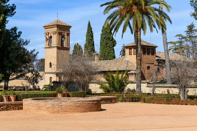 Alhambra Open-Air Free Tour