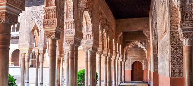 Tour privado por la Alhambra + Albaicín y Sacromonte