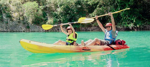 Tour della diga del Tranco in kayak