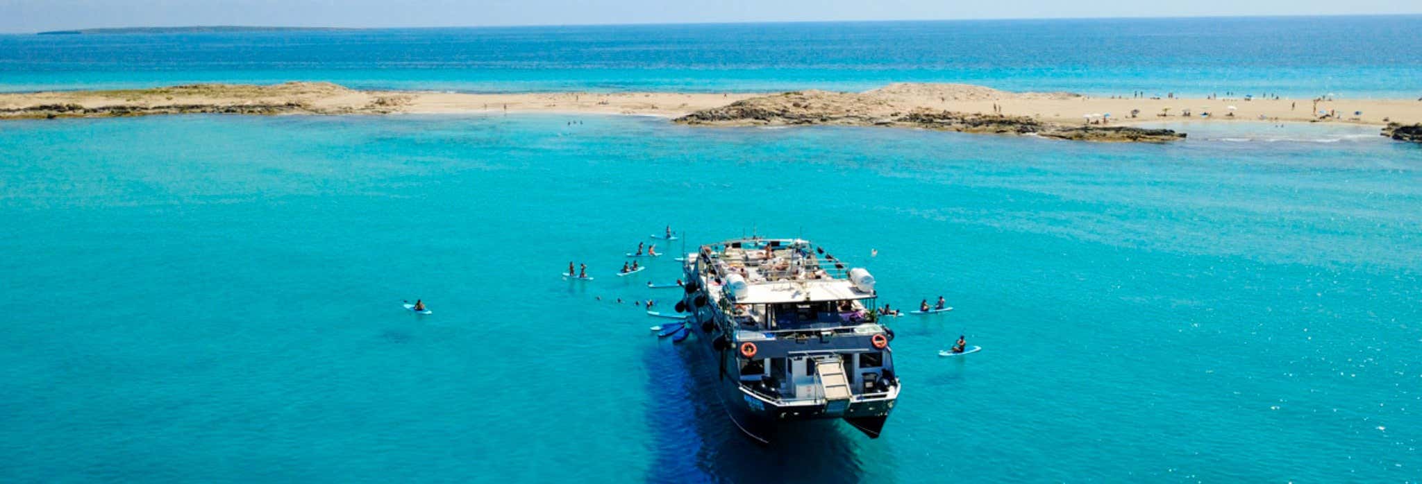 Excursión a Formentera + Atardecer en Es Vedrá con DJ y saxofonista