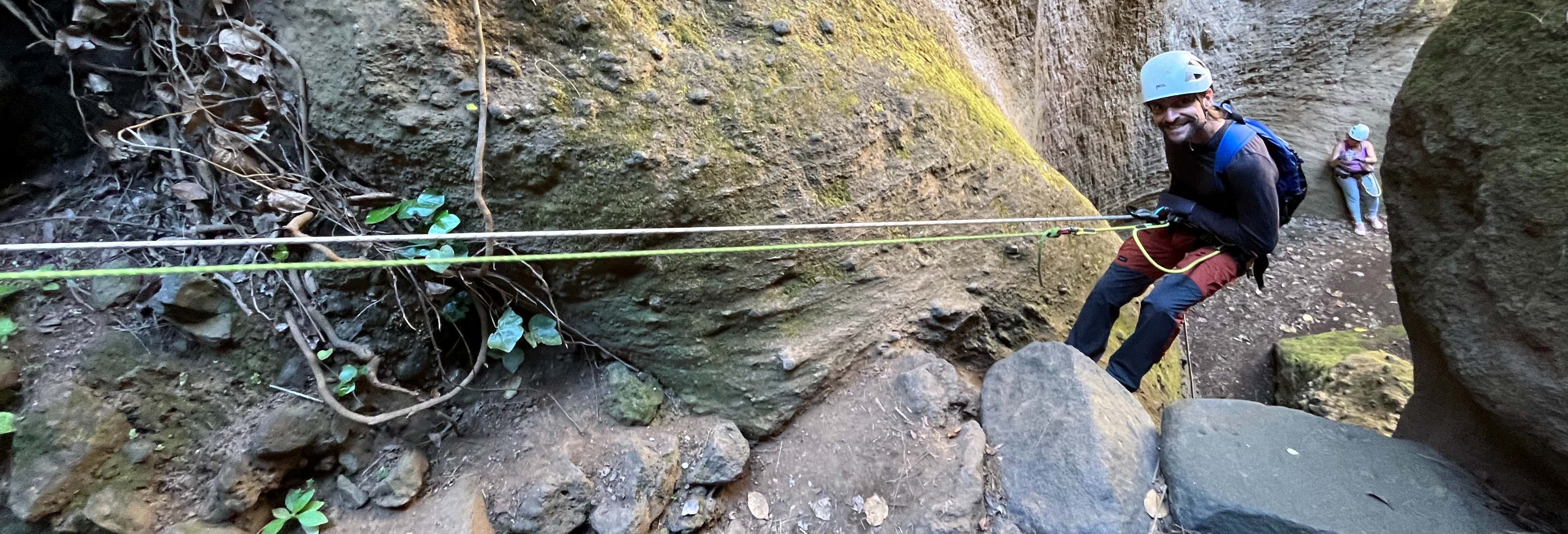 Canyoning in Los Arcos