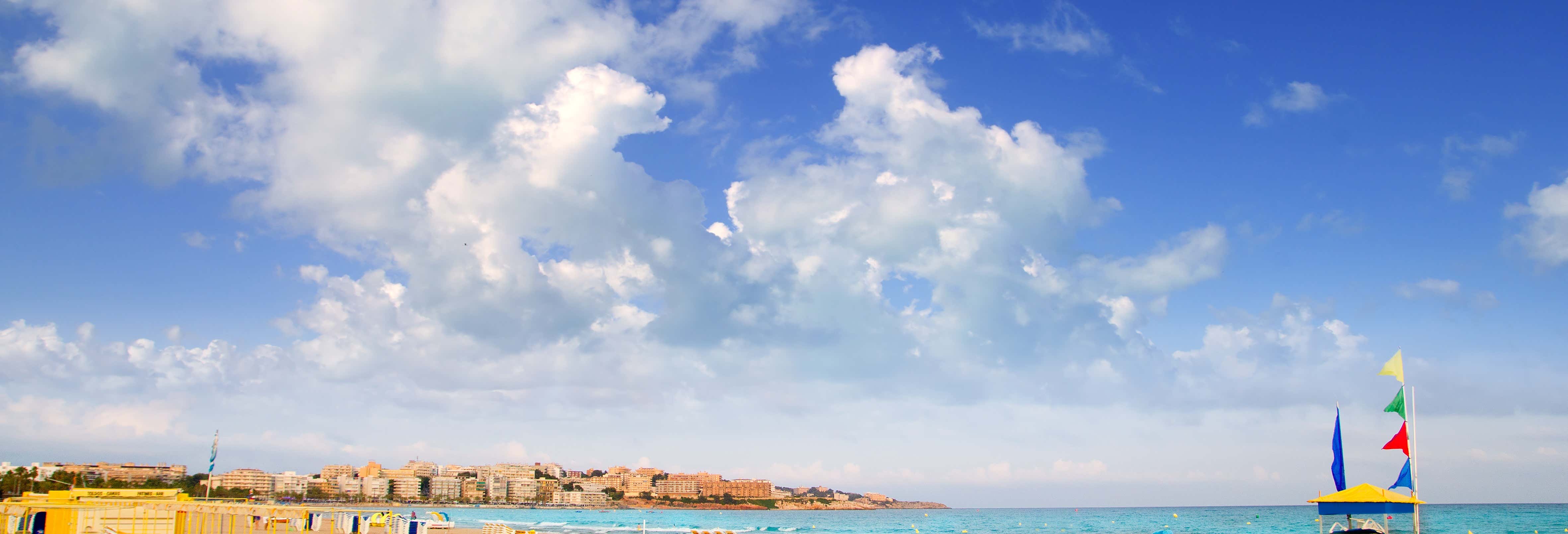 Giro in catamarano dalla Pineda