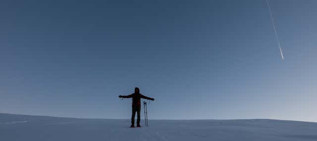 Passeggiata serale con le racchette da neve a Fuentes de Invierno