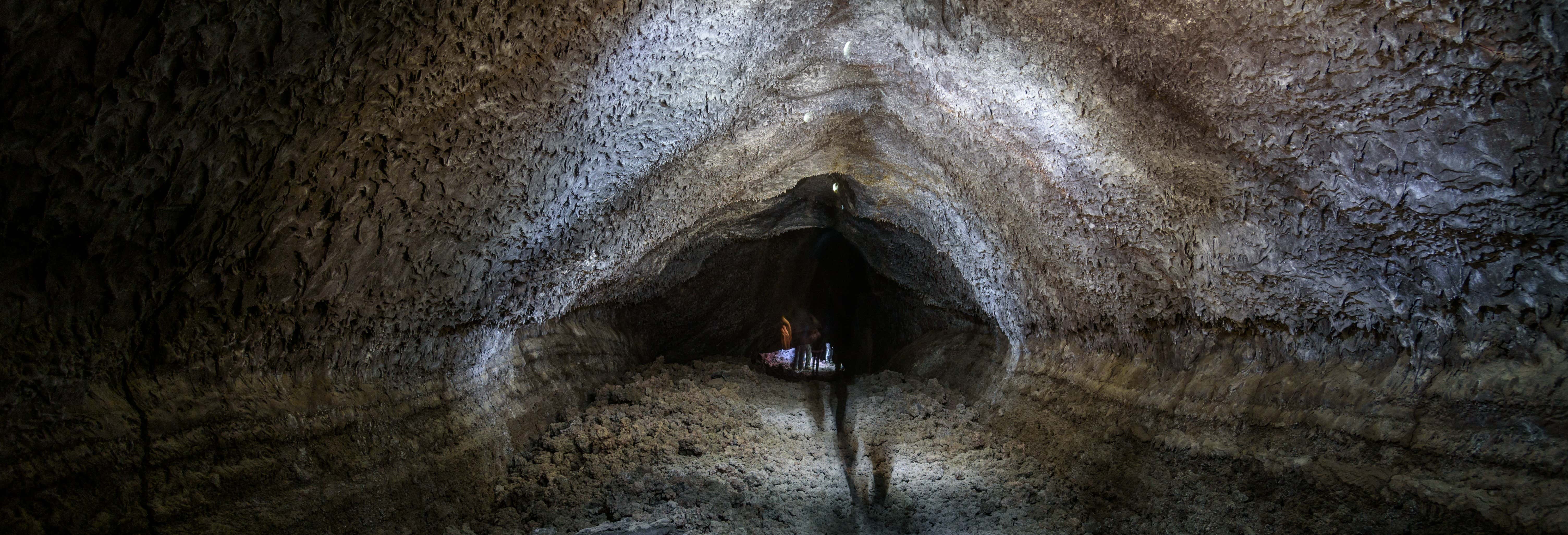 Caving Tour in Cueva de Las Palomas