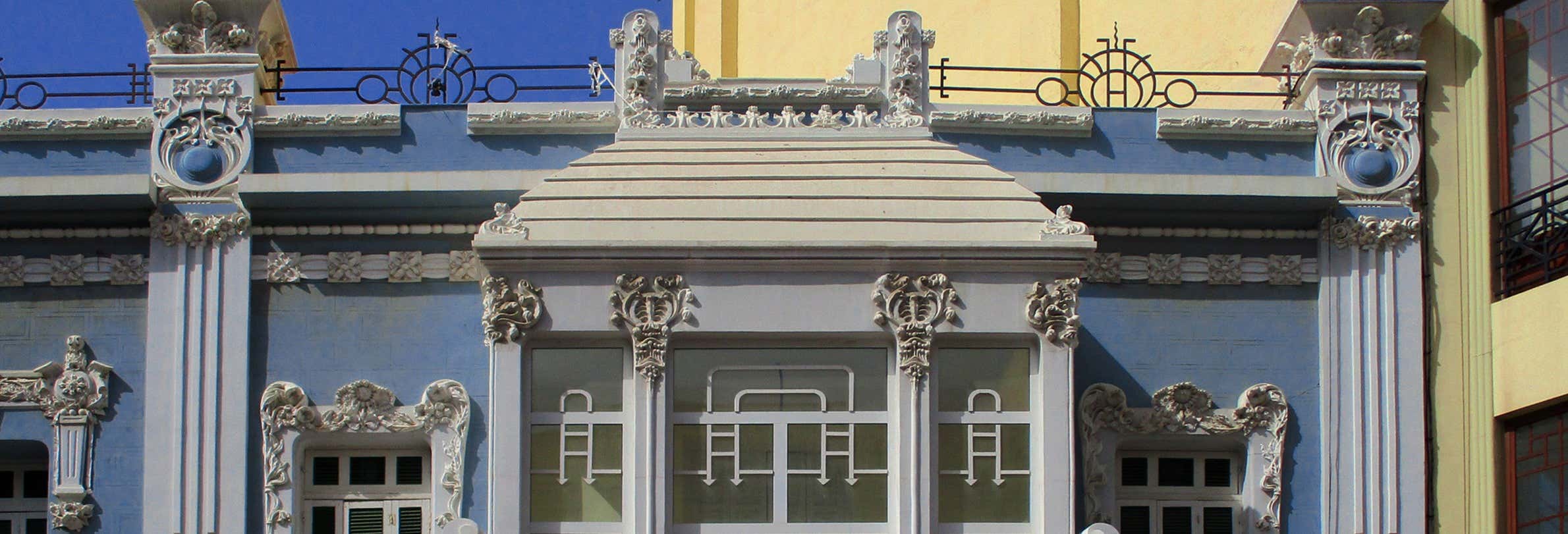 Tour della Melilla modernista