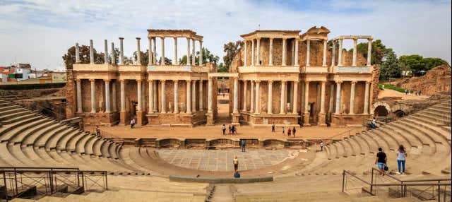 Visita guidata dell'anfiteatro e teatro romano