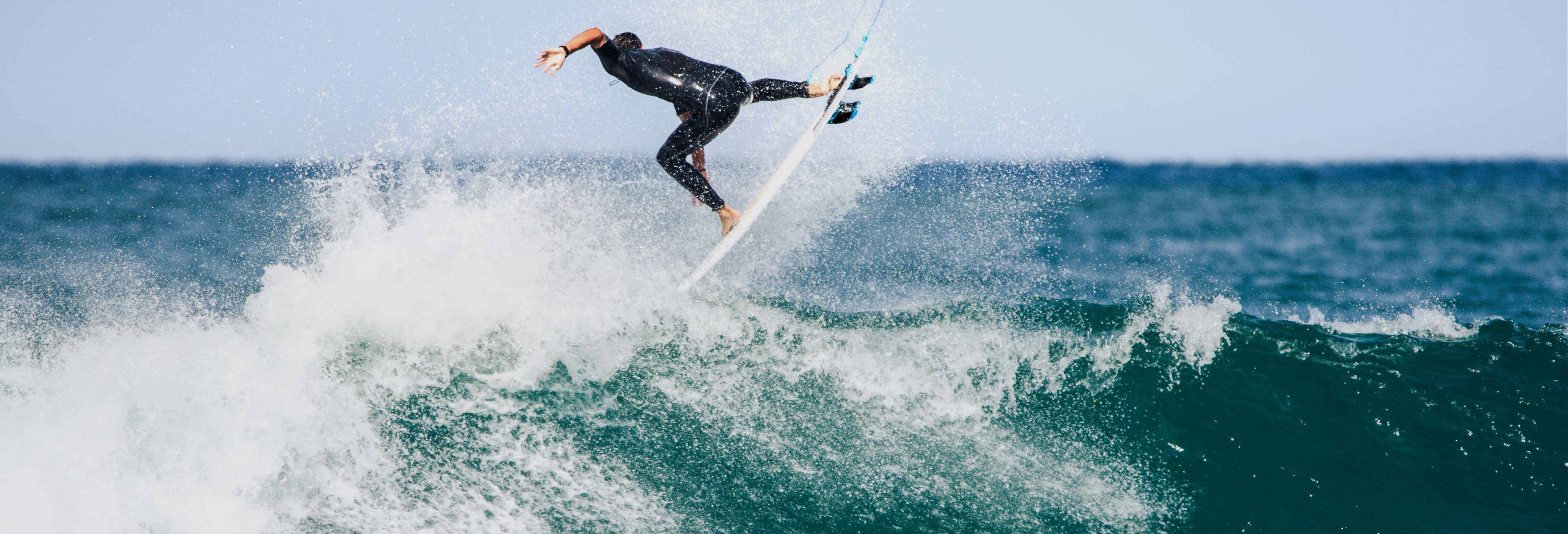 Mundaka Surfing Course