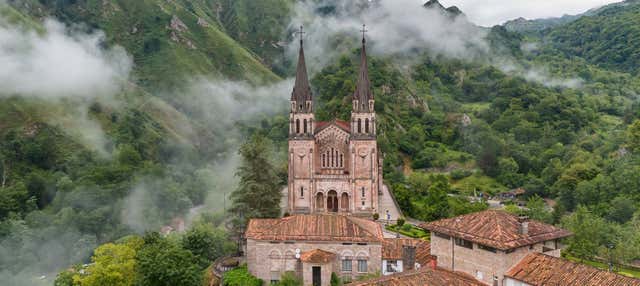 Escursione ai laghi di Covadonga, Cangas de Onís e Lastres