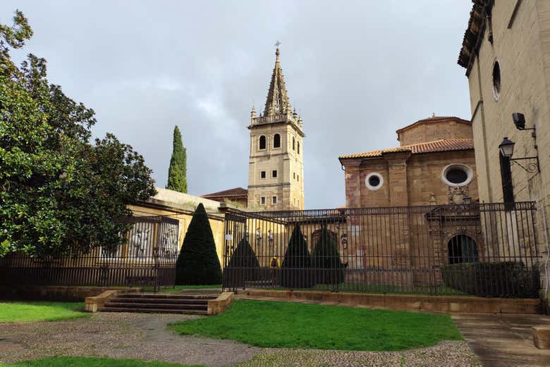 Oviedo Free Walking Tour