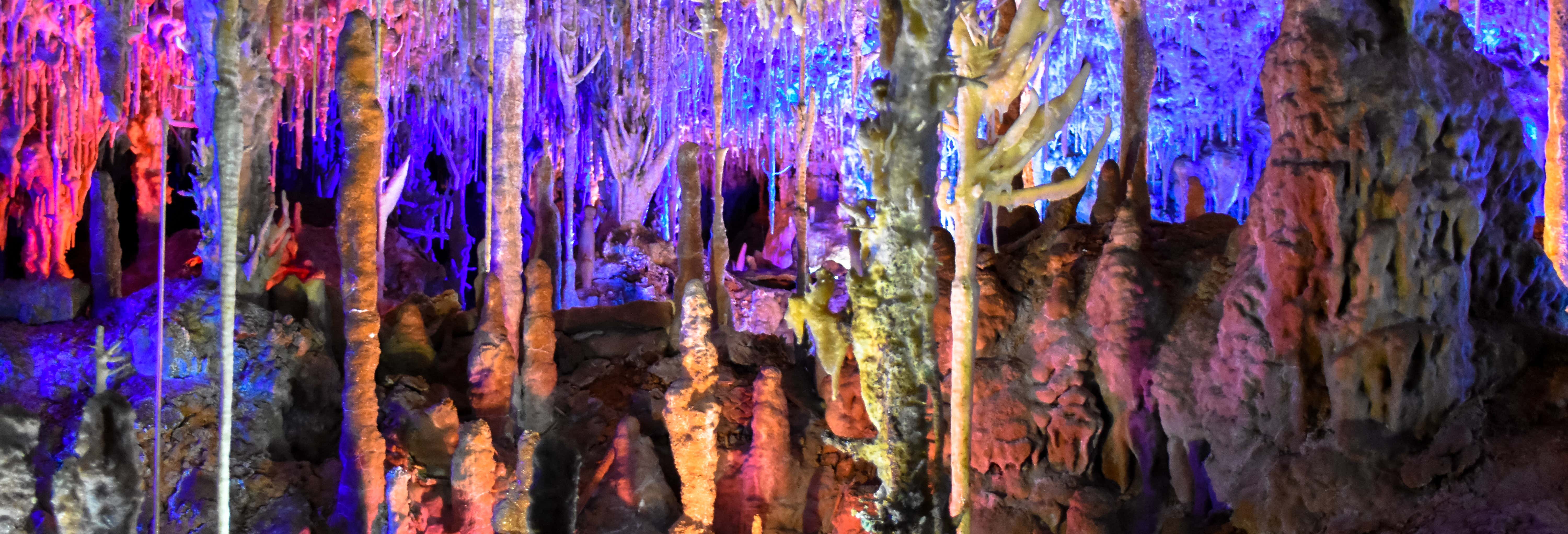 Visita guidata delle Grotte di Hams